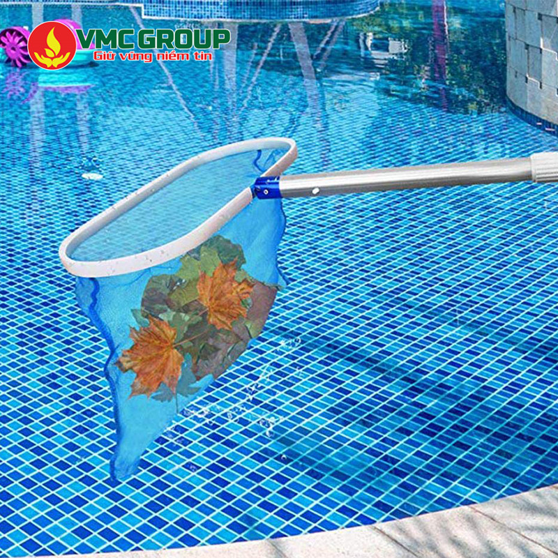 Bảo trì bể bơi định kỳ với chi phí hợp lý