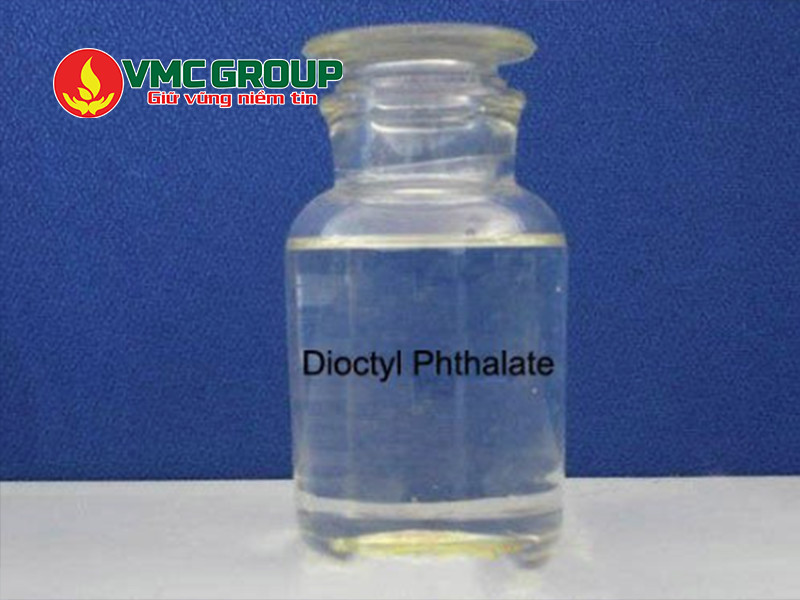Dioctyl phthalate có dạng lỏng trong suốt không màu