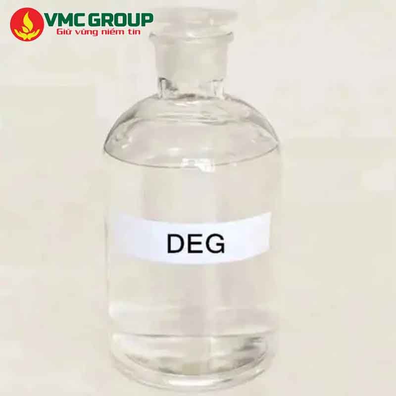 Diethylene glycol có dạng lỏng không màu
