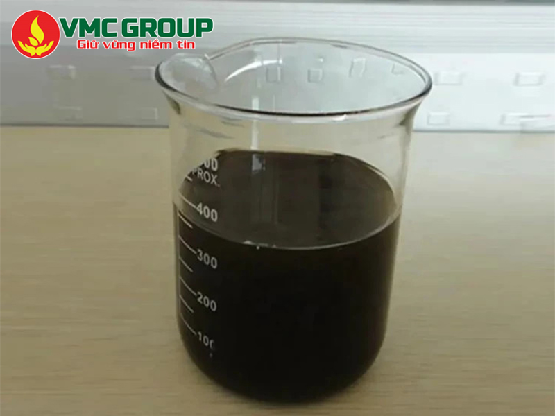 Hóa chất LAS SCC có dạng lỏng màu nâu